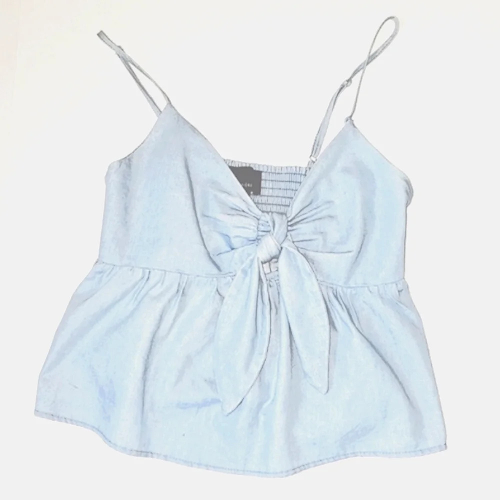 LUMIERE ruffle crop top